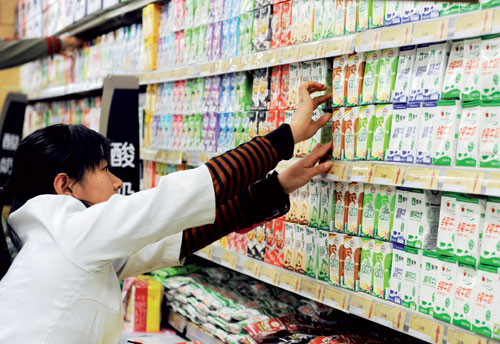 Drink makers look to cut waste, emissions