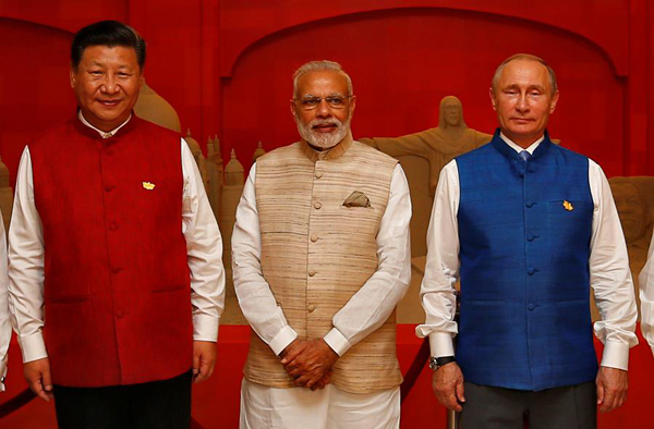 Xi calls on BRICS to play bigger role in global affairs