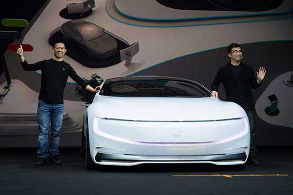 Top 8 pioneering companies bringing us a driverless future