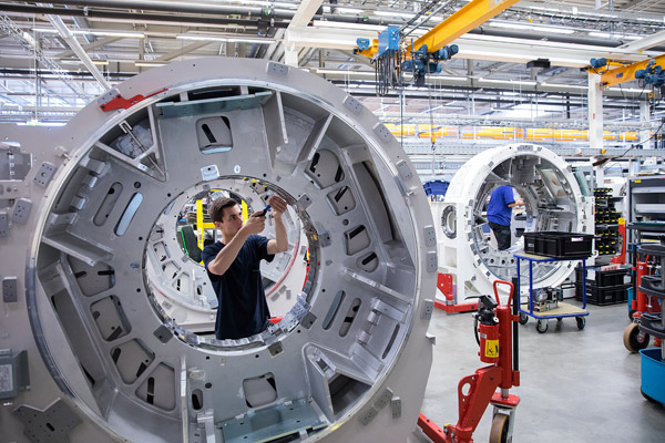Siemens pacts power industrial revamp