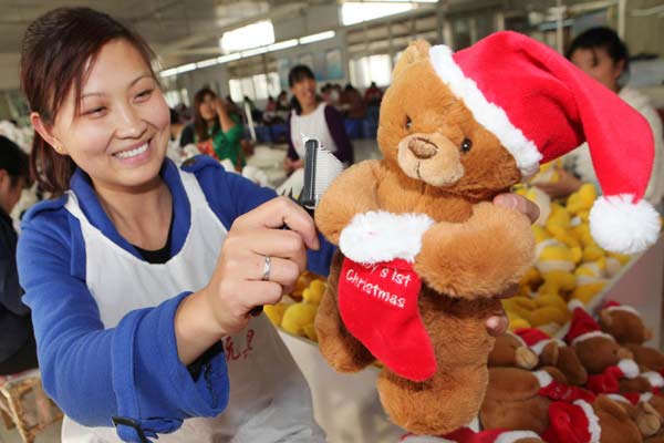 Toy makers in Christmas frenzy