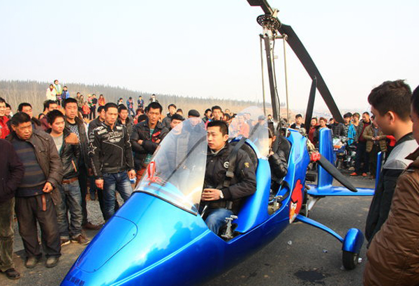 Self-built helicopter attracts attention