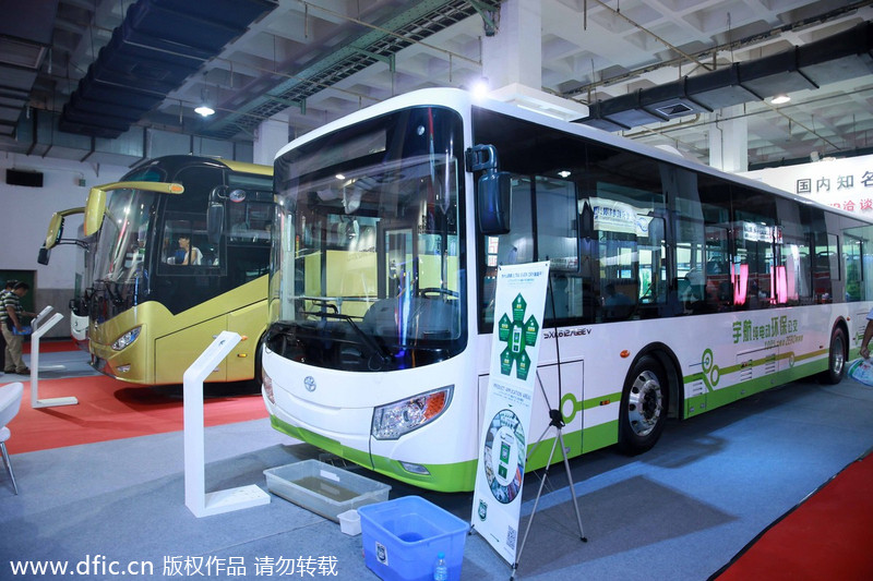 New energy vehicles expo held in Beijing
