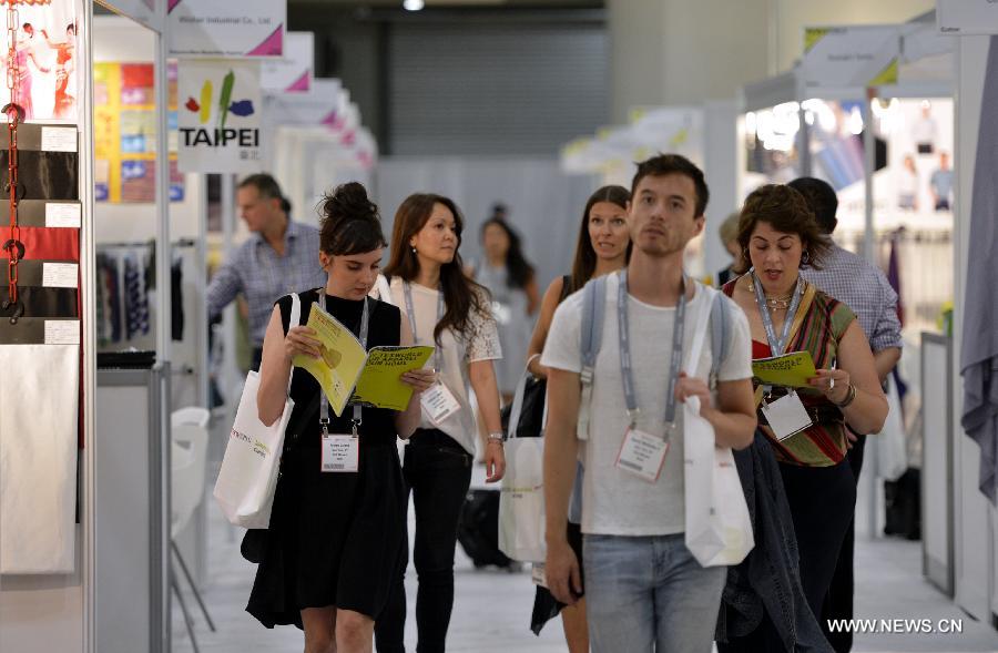 China textile, apparel trade show draws crowds in New York
