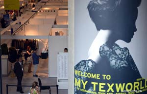 Textile firms mark 35 years of ties at US expo