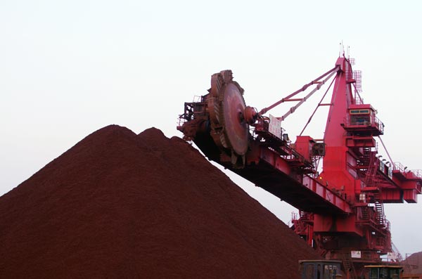 Iron ore inventories drop as steel mills replenish holdings