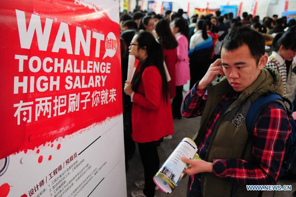 Chinese grads delay job search amid tough market