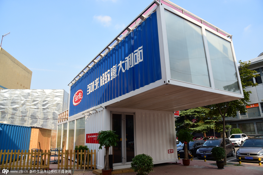 Containers converted into restaurant in Zhengzhou