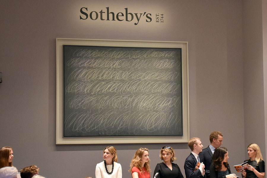 Chinese art collectors add fuel to active auction market