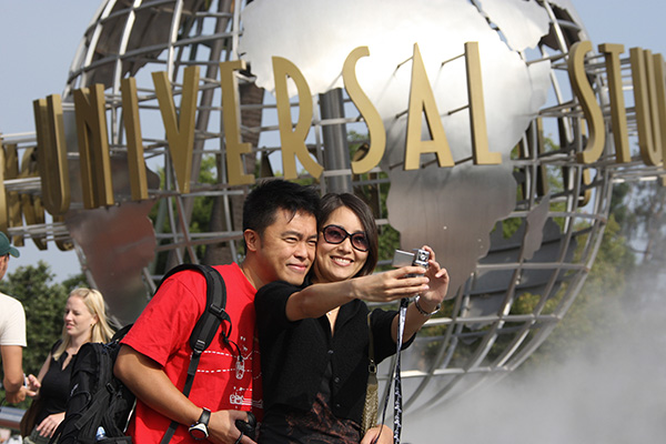 Universal theme park to open in China by 2020
