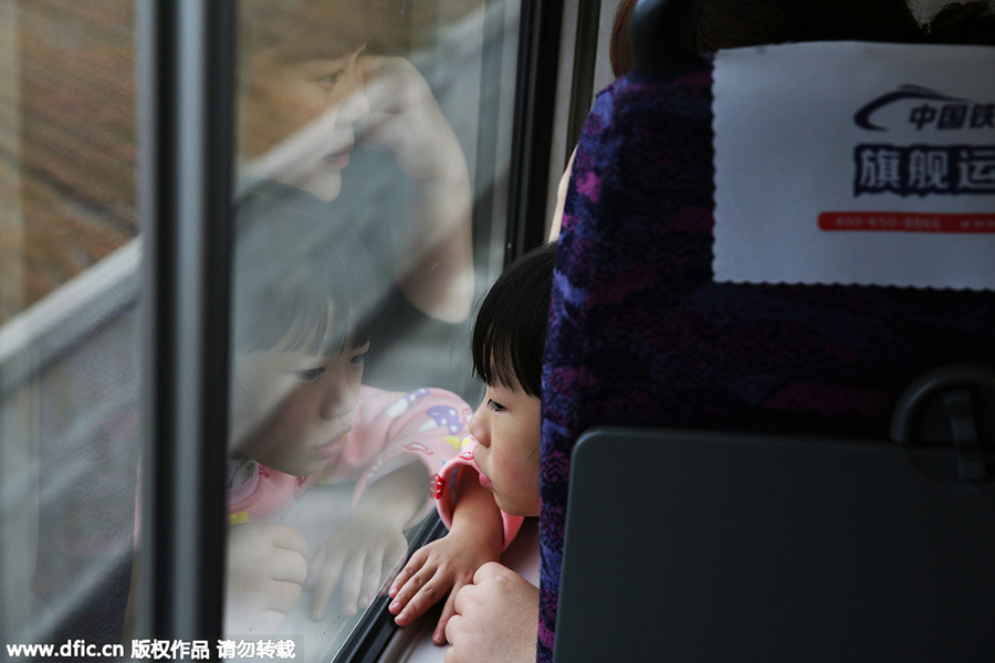 High-speed train linking Nanjing and Anqing starts operating