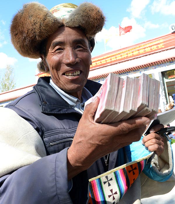 Central bank gives a helping hand to Tibet