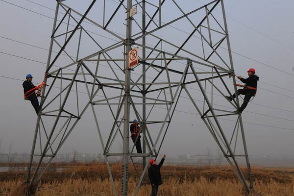 China's power use rises 5.6% in March