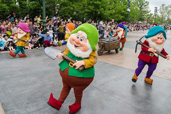 Tokyo Disney rides popularity wave