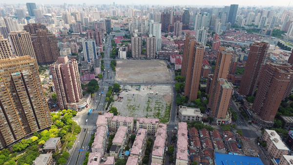 Shanghai land sold at highest price on record