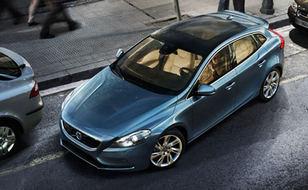 Volvo to launch new V40 at Shanghai auto show