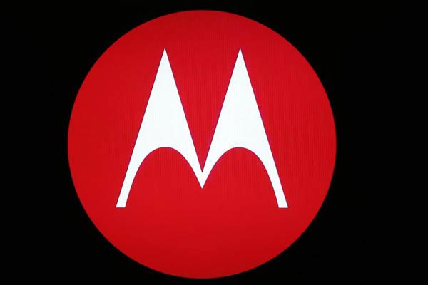 Motorola returns to Chinese market with new devices