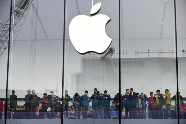 Apple remains 'king of smartphone hill'