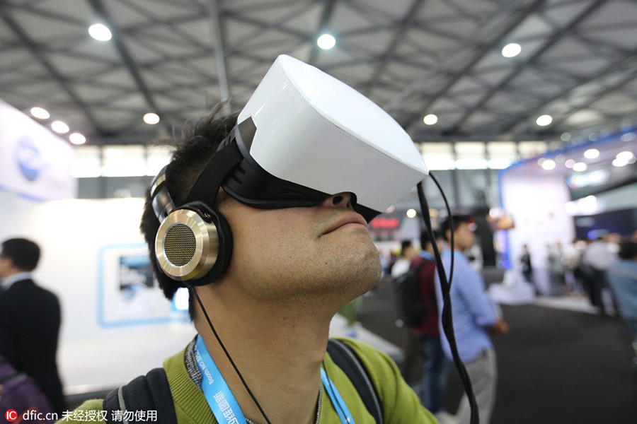 High-tech gadgets shine at CES Asia in Shanghai