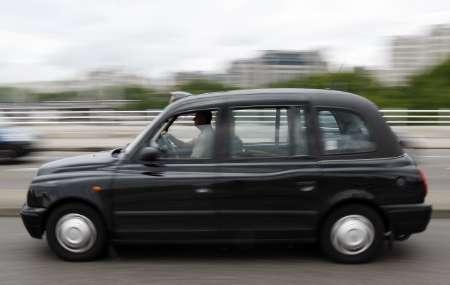 Geely set for control of London taxi maker