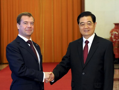 China, Russia ink statement to deepen strategic partnership