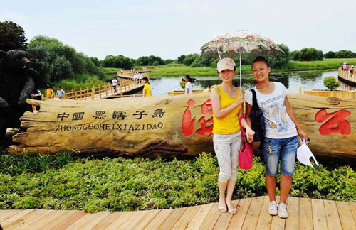 Sino-Russian border island opens to Chinese tourists