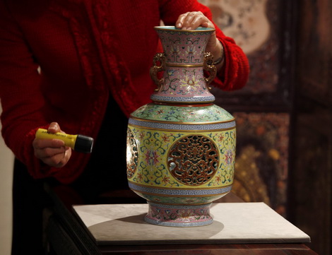 China annually exports ceramic art worth $1.5b