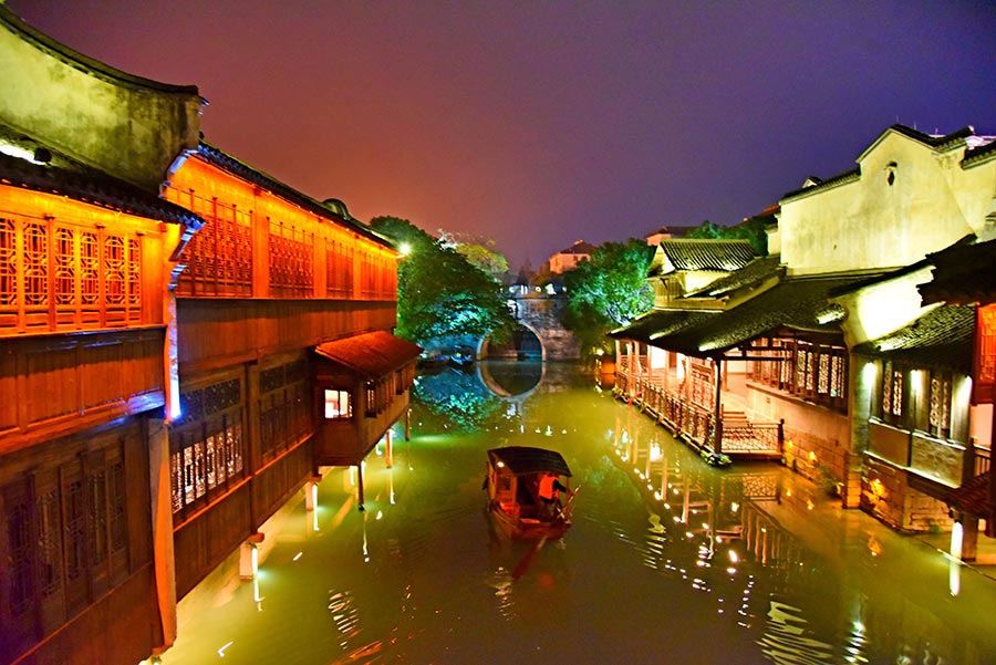 Magnificent night view of Wuzhen