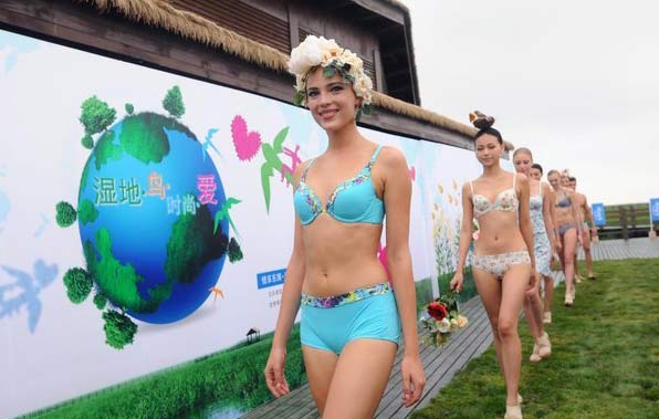 Green underwear show held in Shanghai