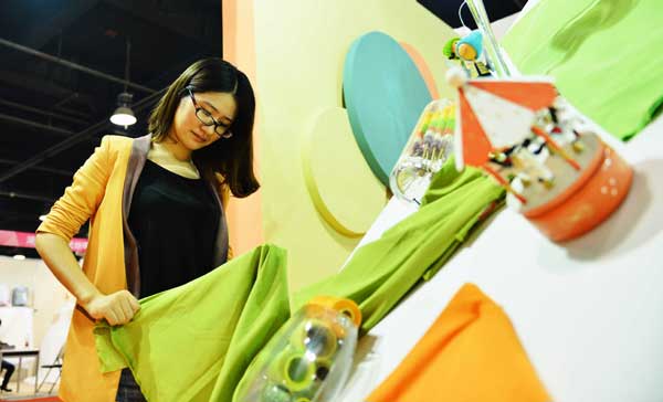 Silk fair kicks off in Hangzhou
