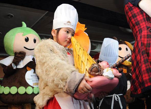 Chocolate carnival kicks off in Shanghai