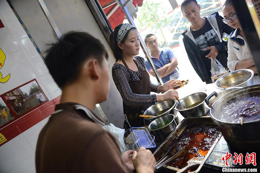 'Squid beauty' and her profitable BBQ store