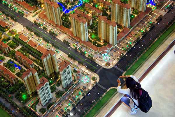 Price drops reflect widening gap in property market