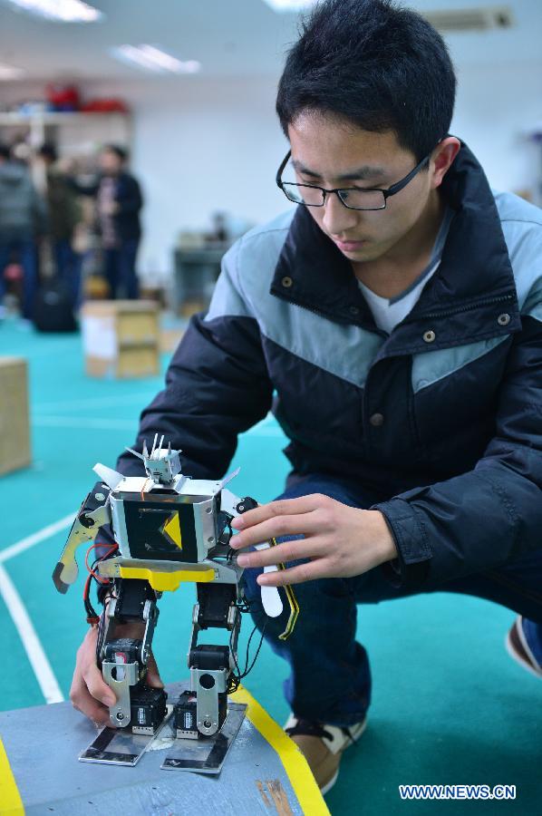 Award-winning projects of China Robot Competition displayed