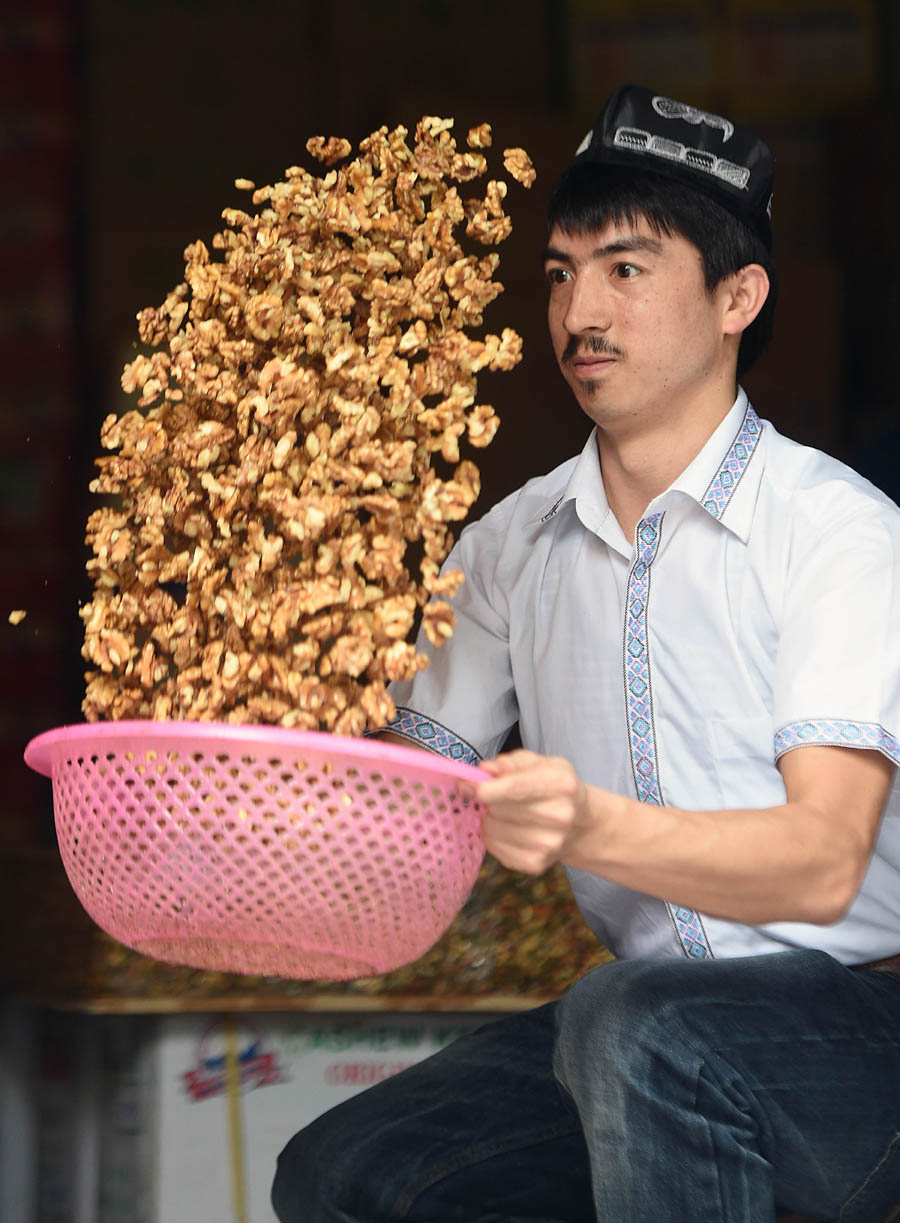 Uyghur student nets market with nut