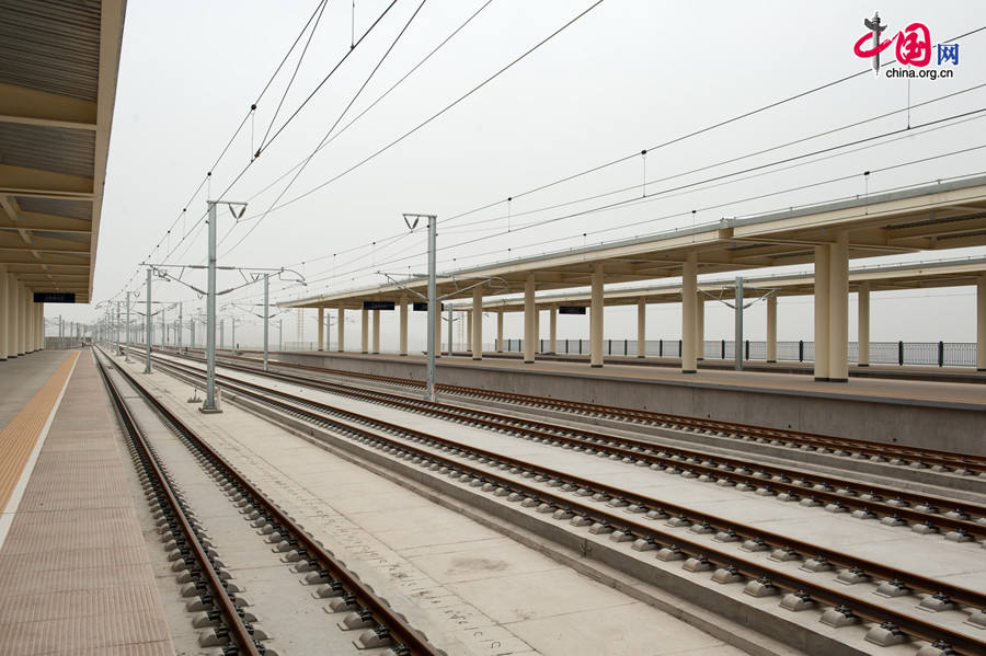 Xinjiang-Lanzhou high-speed railway test run