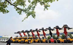 Falling costs lift machinery firms