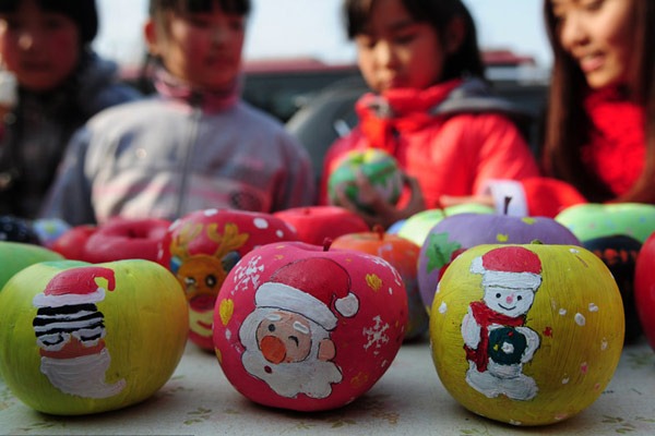 Christmas gives new spin to apples