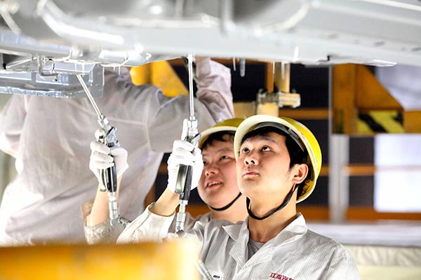 Industrial output to drag economic growth in China in 2016
