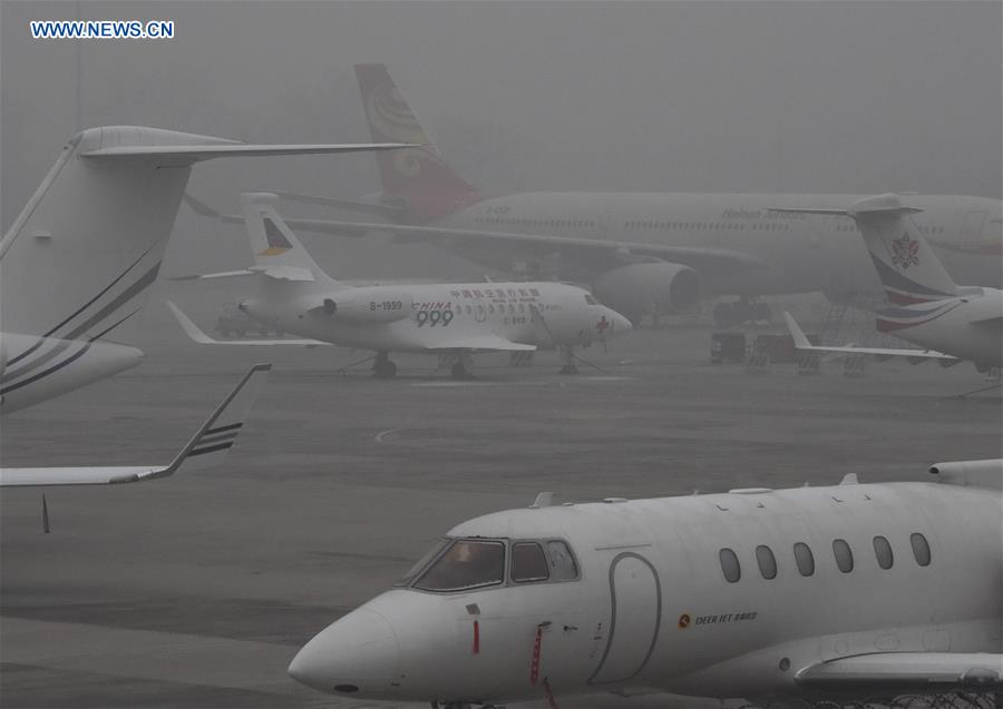 Flights delayed due to orange alert smog at Beijing Airport