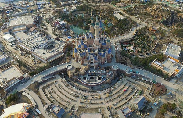 10,000 Chinese workers to create magic at Shanghai Disney