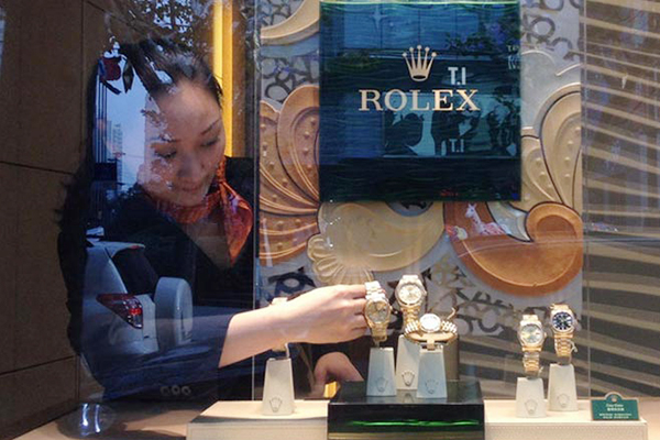 Chinese travelers losing appetite for luxury products