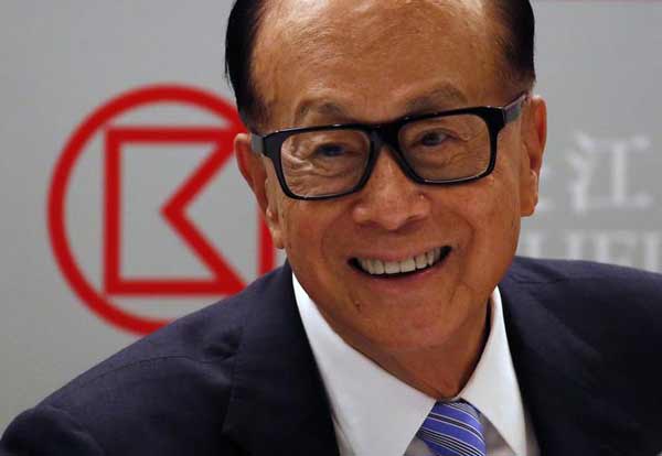 Li Ka-shing foresees HK realty recovery