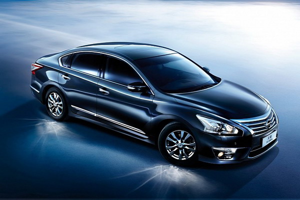 Dongfeng Nissan unveils new Teana in China