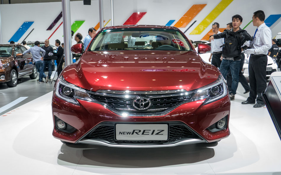 Toyota's new Reiz debuts at 2013 Auto Guangzhou