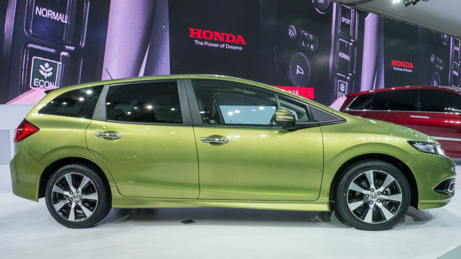 Honda Jade at the 2013 Guangzhou auto show