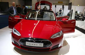 Access to Tesla cars only a password away: Researcher