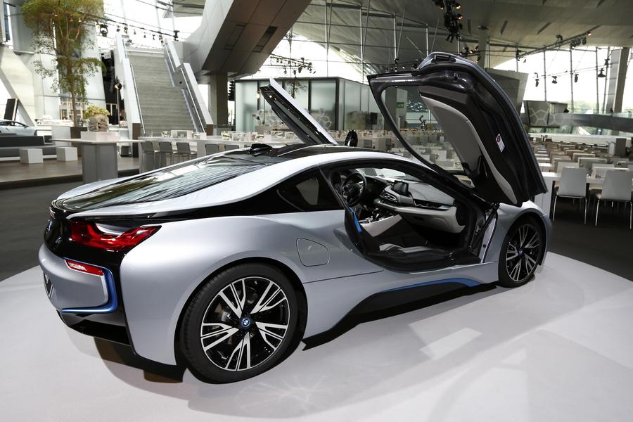 Chery 8 plug in hybrid. BMW i8 Plug-in. BMW IX Flow. BMW i8 2020 года. Neo китайский электрокар.