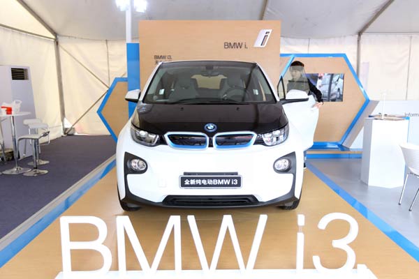 BMW plugs in comprehensive e-mobility plan