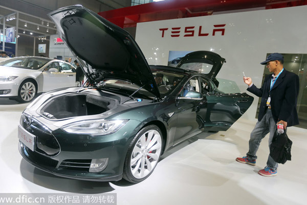 New-energy vehicles in the spotlight at Shanghai show